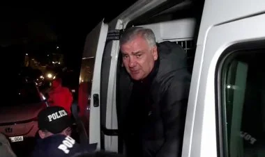 Ev dustaqlığında olan Samvel Karapetyan yenidən təcridxanada