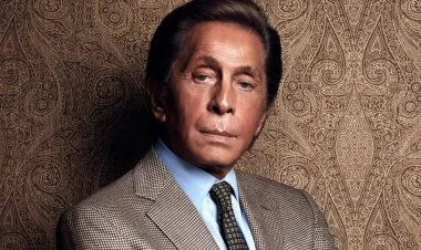 "Valentino" moda evinin yaradıcısı vəfat etdi