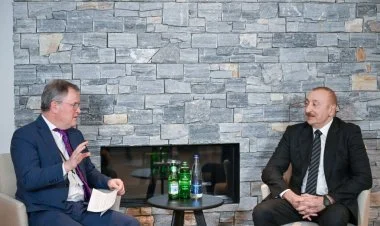 İlham Əliyev “Vitol” şirkətinin icraçı direktoru ilə görüşüb