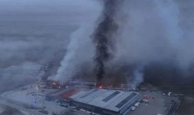 Yunanıstanda qida fabrikində partlayış baş verib