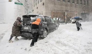ABŞ-da qar fırtınası:  ölənlərin sayı 34 nəfərə çatıb