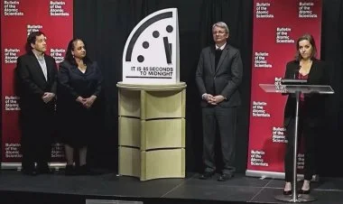 "Qiyamət Saatı" daha 4 saniyə "nüvə gecə yarısına" yaxındır