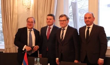 Almaniyada Azərbaycan və Ermənistan səfirləri görüşüblər