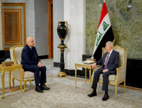 Səfirimiz etimadnaməsini İraq Prezidentinə təqdim edib