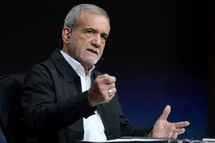 Pezeşkian güc tətbiqinə qarşı çıxıb