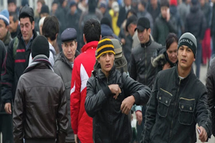 Rusiya 20 azərbaycanlı miqrantı zorla savaşa göndərir