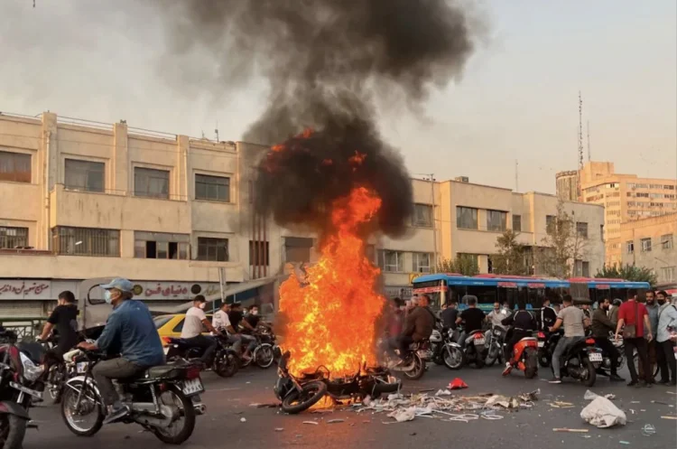 İranda davam edən etirazlarda ölənlərin sayı 35 nəfərə çatdı