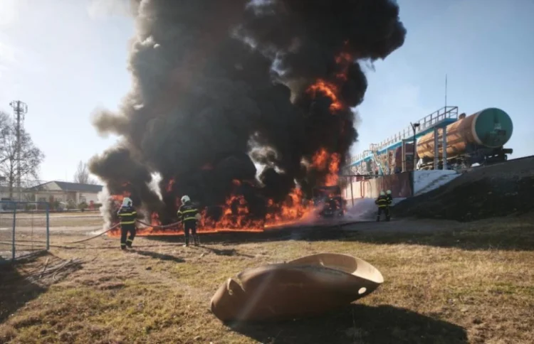 Qazaxda yanacaq daşıyan avtomobildə yanğın baş verib