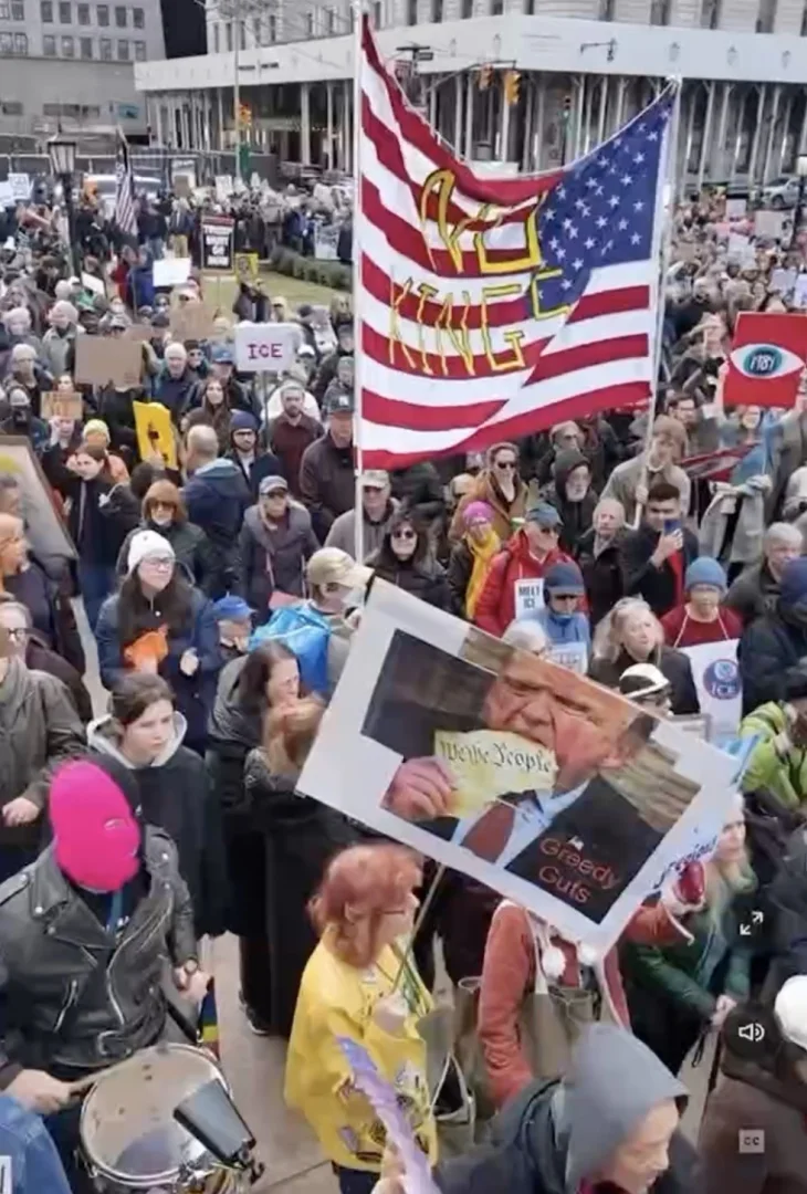 Nyu-Yorkda Trampın siyasətinə qarşı etiraz aksiyası keçirib