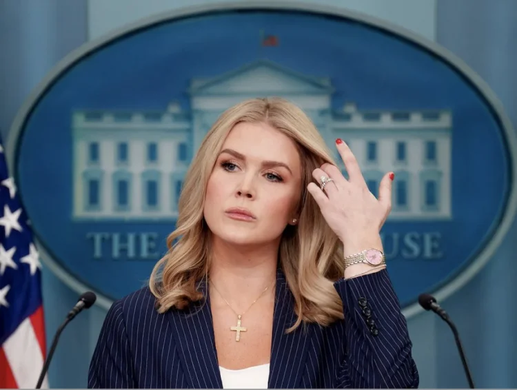 İranda 800 nəfərin edam qərarı dayandırılıb