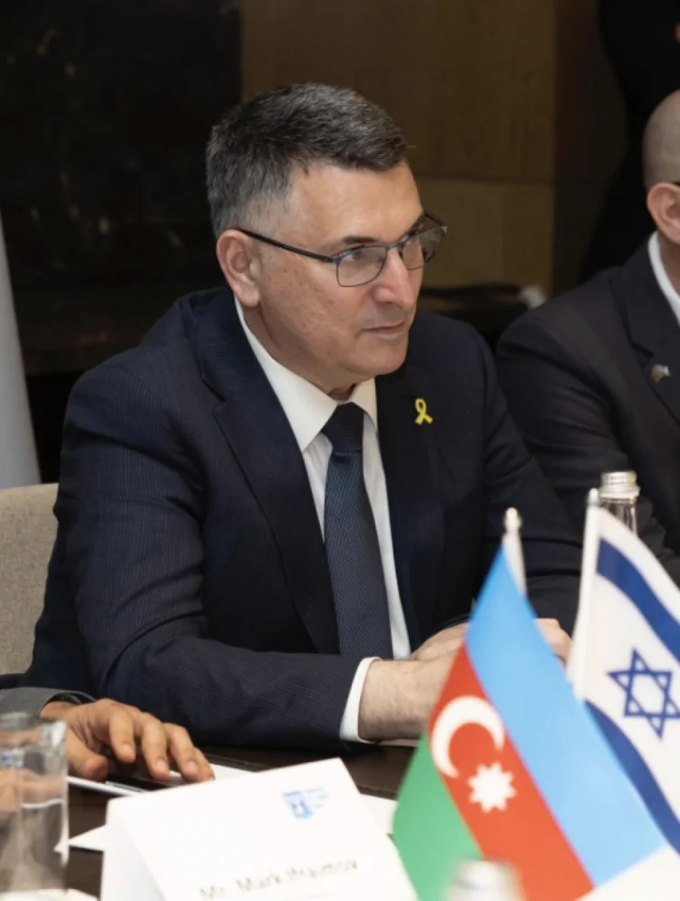 İsrailin XİN başçısı Gideon Saar Azərbaycana səfər edib FOTO