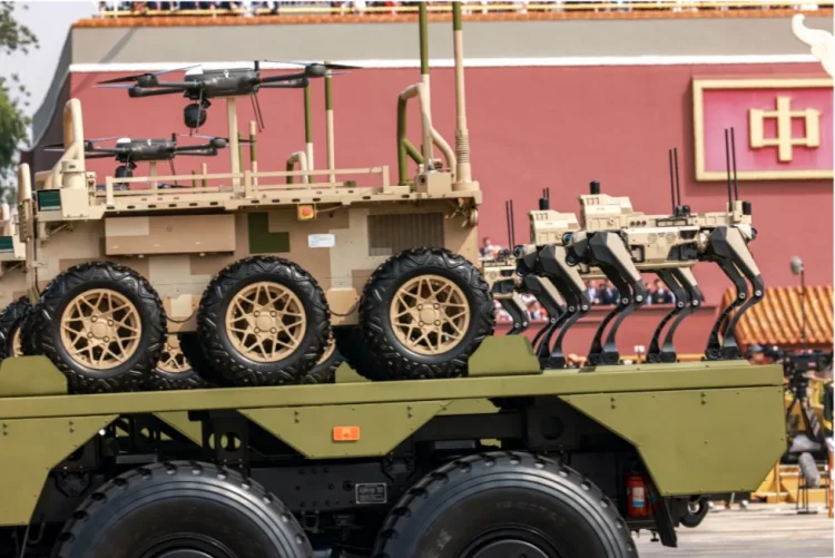 Çin dron sürülərini yırtıcılar kimi davranmağa öyrədir