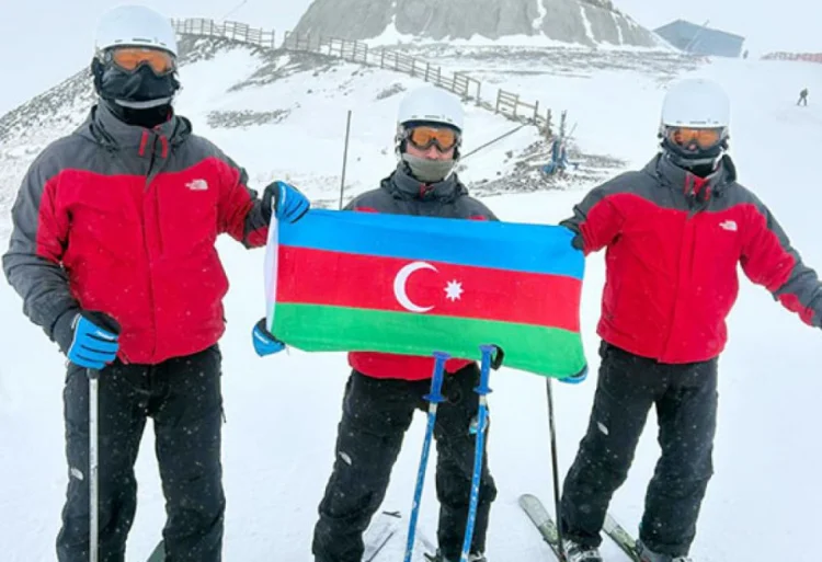 Hərbçilərimiz Türkiyədə ixtisasartırma kursunu başa vurublar