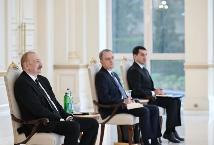 Prezident yeni səfirlərin etimadnaməsini qəbul edib
