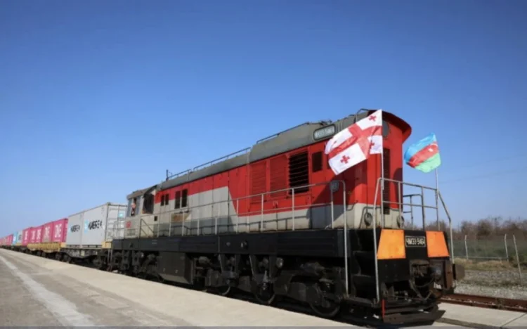 Potidən Bakıya ekspres blok-qatarı yola salınıb