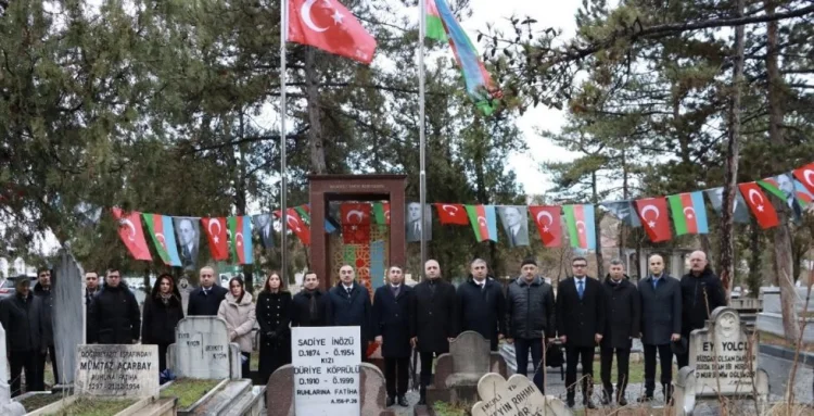 Ankaradakı səfirliyimiz M.Ə.Rəsulzadənin məzarı başında