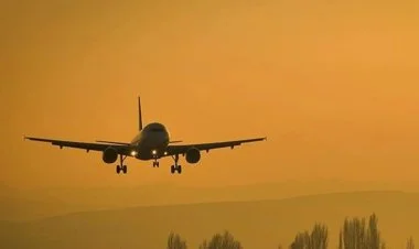 İstanbuldan Tehrana uçan təyyarə Ankarada təcili eniş edib