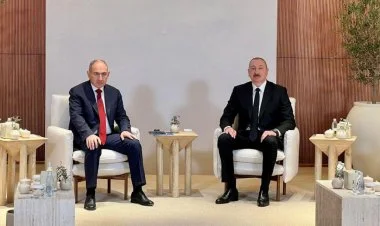 Əbu-Dabidə İlham Əliyev Nikol Paşinyanla görüşüb FOTO/VIDEO