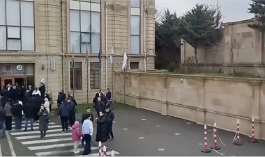 Bakıda şagird müəllimi güllələyib FOTO