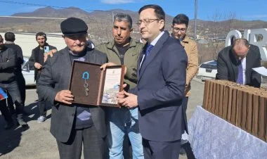 Köç karvanları Hadrut və Qırmızı Bazar qəsəbələrinə çatıblar