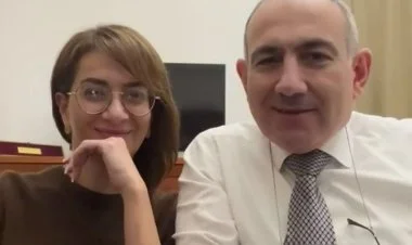 Paşinyanın arvadı onların vətəndaş nikahının bitdiyini deyib