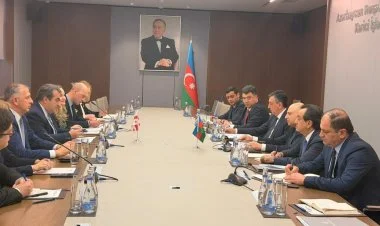 Bakı Tbilisiylə əməkdaşlığın gücləndirilməsini müzakirə edib