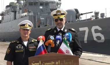 İran və Rusiya Oman körfəzində hərbi dəniz təlimləri keçirib