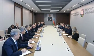 Bayramov Türkiyə və Gürcüstan parlamentarilərini qəbul edib