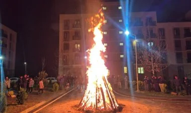 Ağdam şəhərində qayıdışdan sonra ilk bayram tonqalı qalanıb