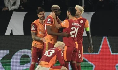"Qalatasaray""Yuventus"u keçərək növbəti mərhələyə çıxdı