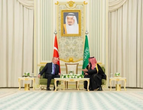 Ərdoğan şahzadə bin Salman ilə görüşüb FOTO