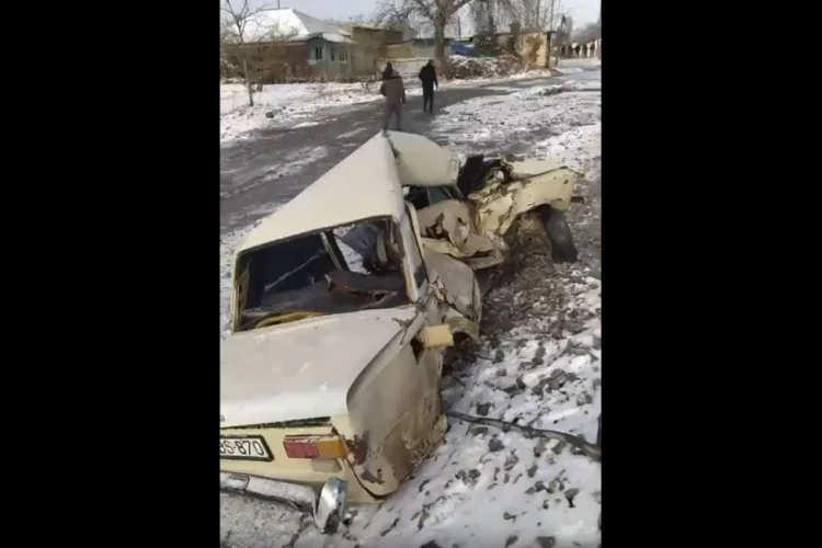 Xaçmazda avtomobil qatarın qarşısına çıxıb, ölən var