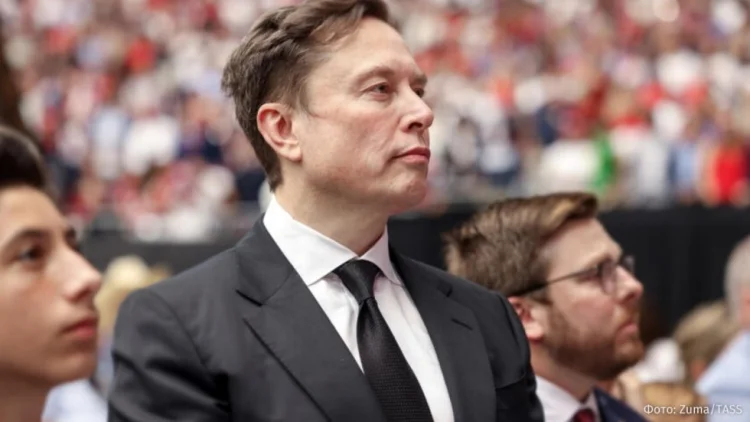 Ay və Marsda şəhərlər yaxın 10 ildə yarana bilər