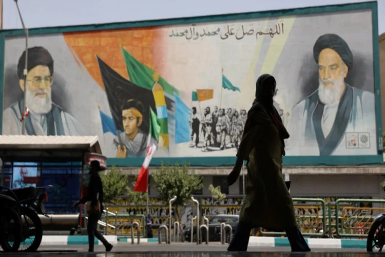 İranda bir neçə nəfər ictimai-siyasi xadim həbs edilib