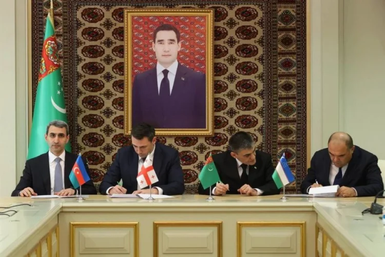 Orta Dəhlizin inkişafına dair protokol imzalanıb