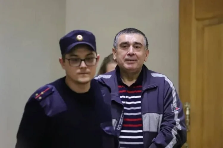 Yekaterinburq məhkəməsi Şahin Şıxlinskini günahkar bilib