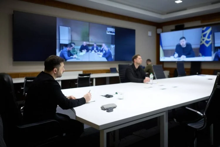 Rusiya artıq yekun mərhələyə çata biləcək danışıqları uzadır