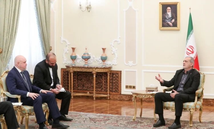 Pezeşkİan Rusiya ilə müqavilələrin icrasına özü nəzarət edir