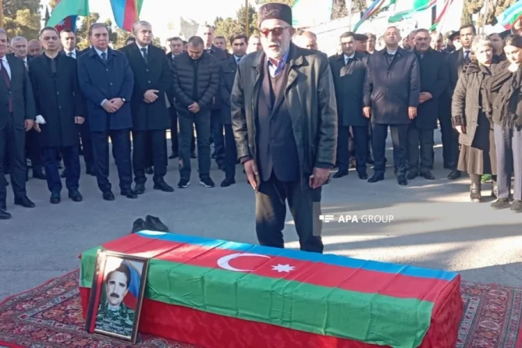1-ci Qarabağ savaşı Şəhidinin nəşi Gəncədə dəfn olunub
