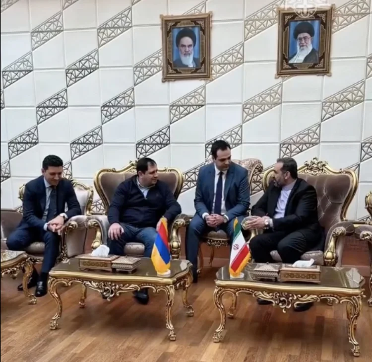 Ermənistanın müdafiə naziri Papikyan İrana səfərə gəlib