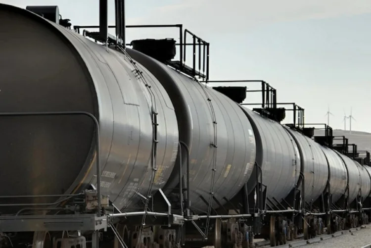 Azərbaycandan Ermənistana 4500 ton dizel yanacağı gedir