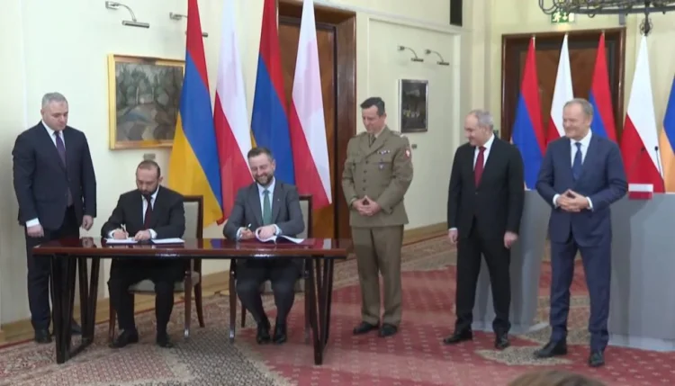 KTMT üzvü İrəvanın NATO ölkəsi olan Polşayla hərbi sazişi