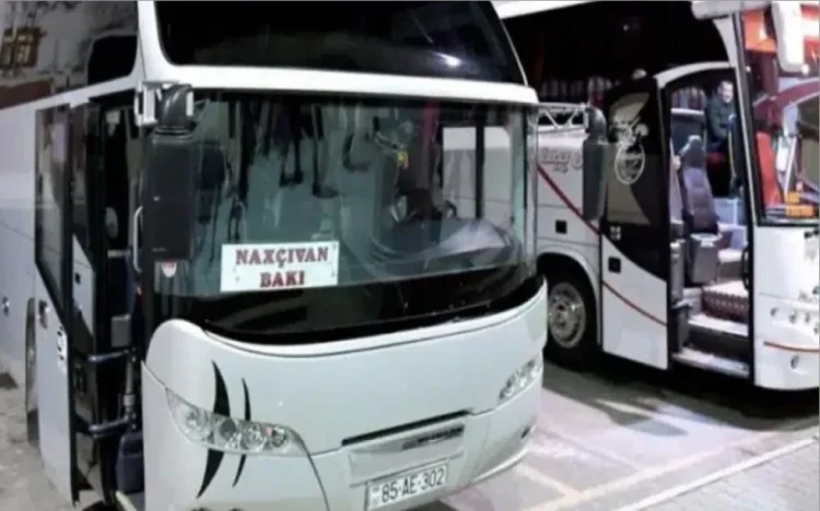 İrandan keçən Bakı-Naxçıvan avtobus reysləri dayandırılıb
