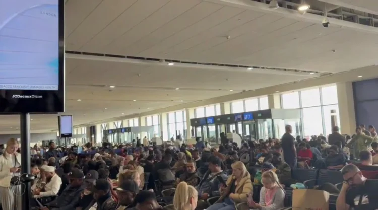 Dubayın hava limanı İflic vəziyyətdədir