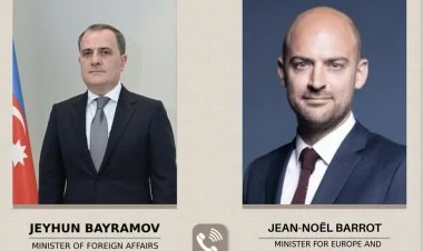 Jan-Noel Baro Ceyhun Bayramovla telefonla  danışıb