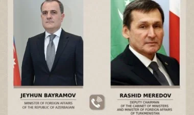 Rəşid Meredov Ceyhun Bayramova zəng edib