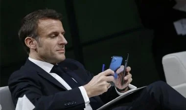 Makron Azərbaycan dilində paylaşım edib