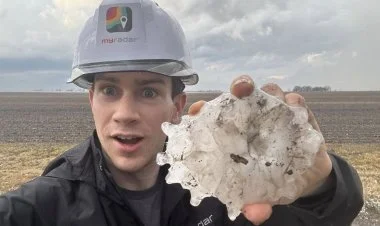 ABŞ-da pişik başı boyda dolu düşüb FOTO