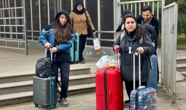 İrandan Azərbaycan sərhədi vasitəsiylə təxliyə davam edir