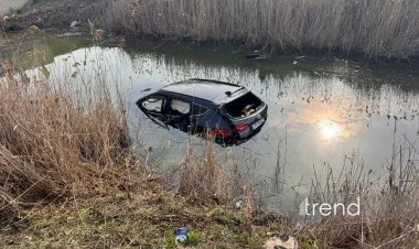 Zərdabda maşın kanala aşıb: 2 ölü, 4 yaralı